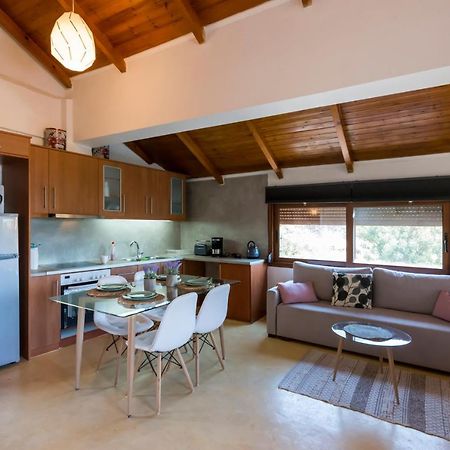 Apartamento Seaside Heaven - Sunset Views Close To The Beach Kalamata Exterior foto